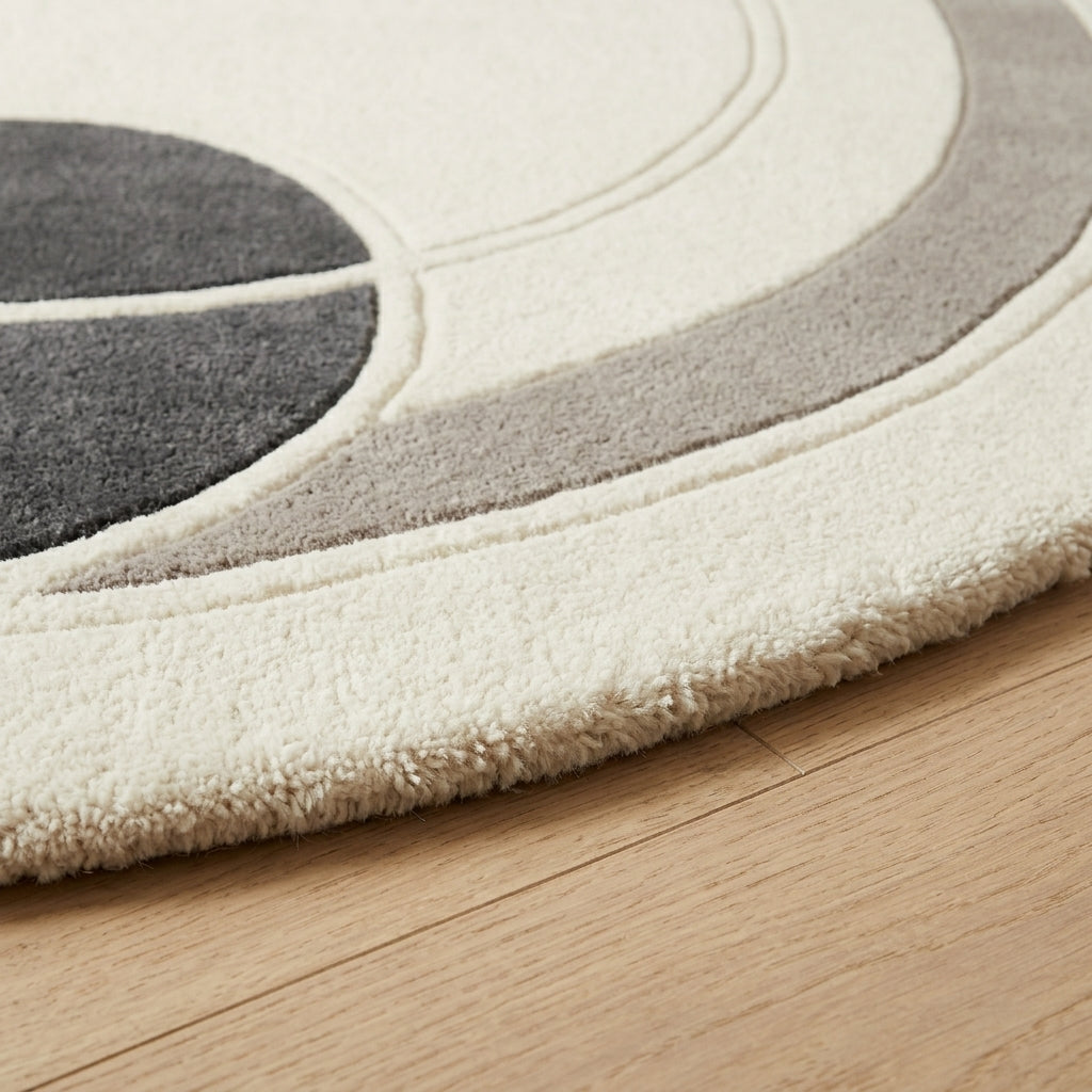 Monochrome Orbit — Round Rug — Edge binding detail